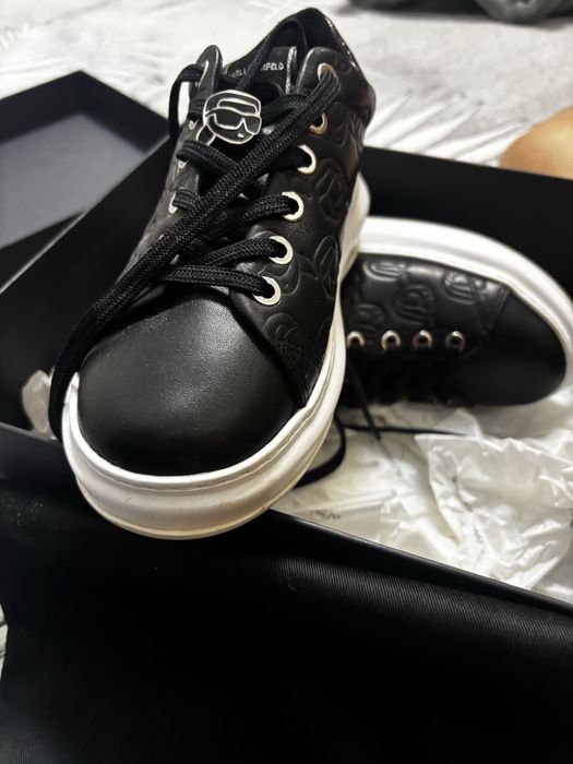 Adidas Dama Karl Lagerfield Noi cu eticheta