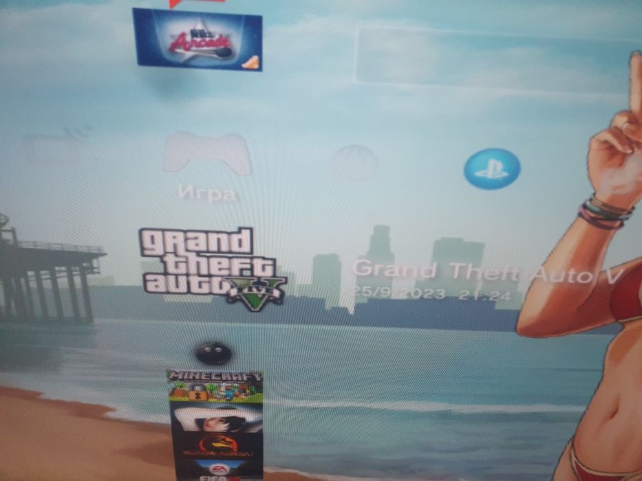 Продам Sony Playstation 3 super slim срочна