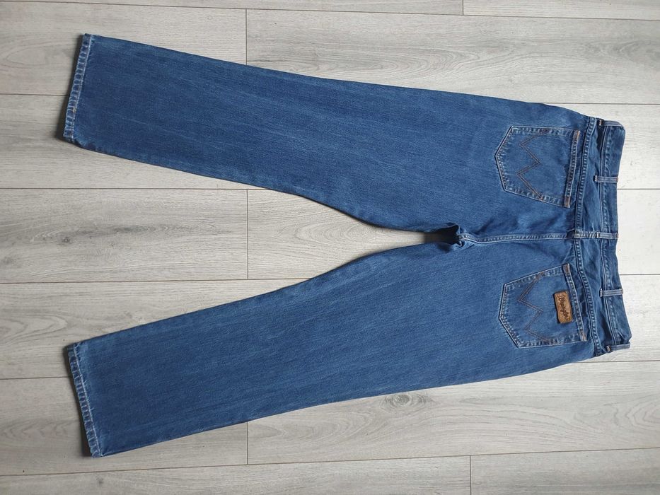 Blugi WRANGLER "Texas" - Marime W42 L34 (Talie 104 cm)