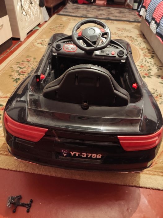 Продам электромобиль