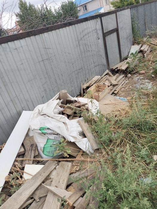 Дрова матрасы отдам бесплатно
