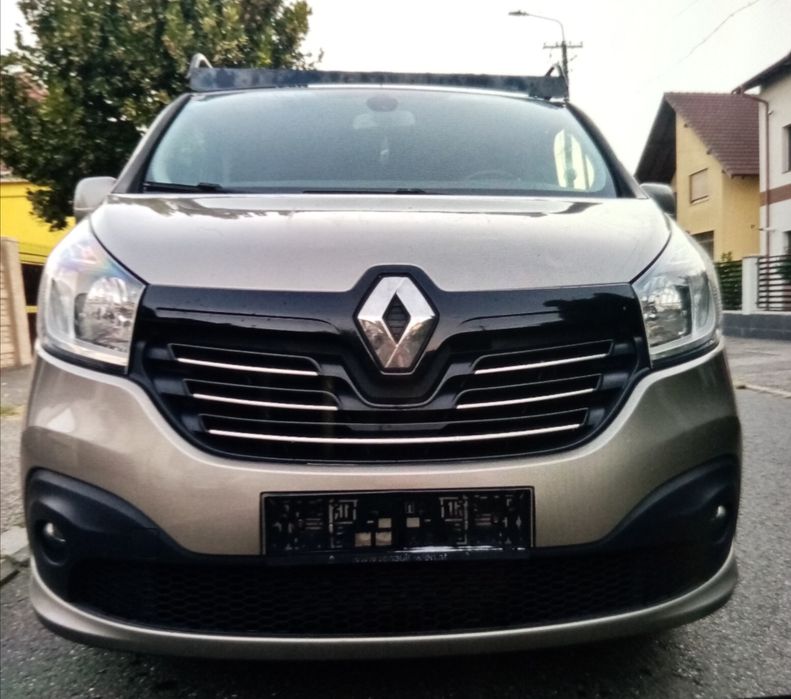 RENAULT Trafic 2016 — imagine 2