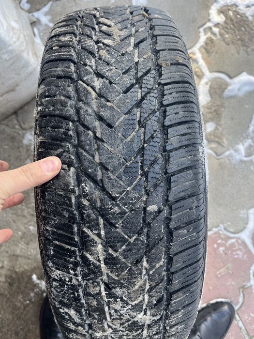 Шина размер 205/65/15 Зимние