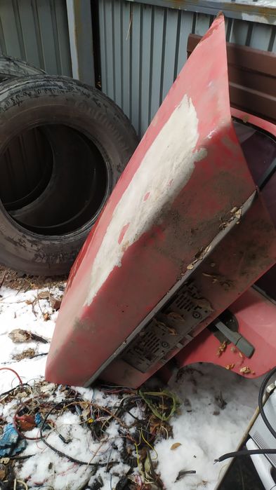 Багажник, двери на мерс 124