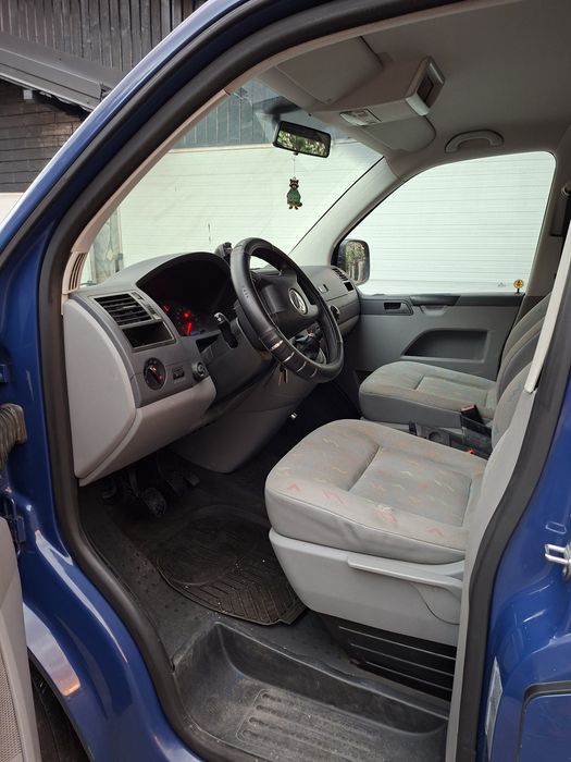 Vw T5 cu locuri model XL, lung si înălțat, 2.5 diesel