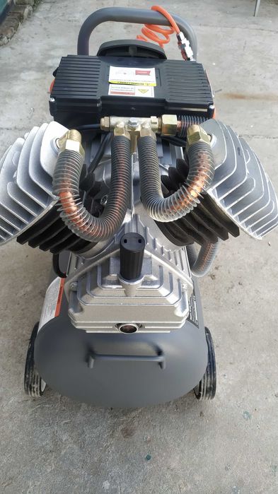 Продам компрессор (новый)