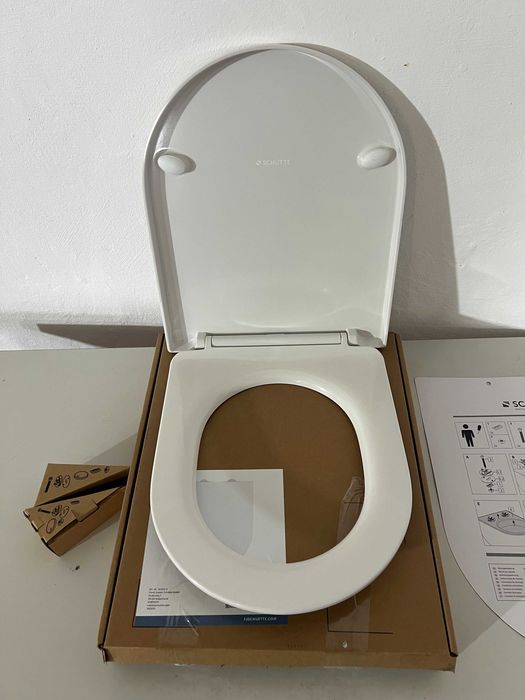 Capac WC SCHÜTTE D-Shape cu închidere lentă Soft Close, Duroplast, alb