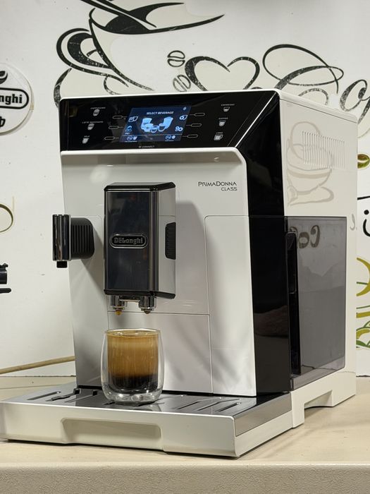 Кафемашина кафе автомат delonghi Primadonna CLASS с гаранция