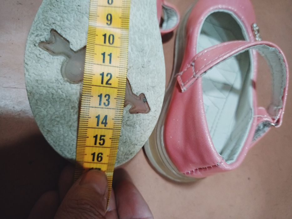 Сандалии для девочки