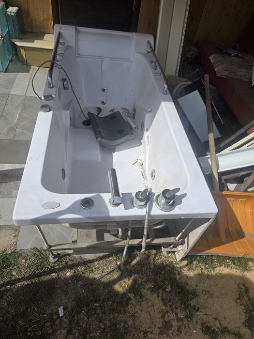 Ванная джакузи б/у