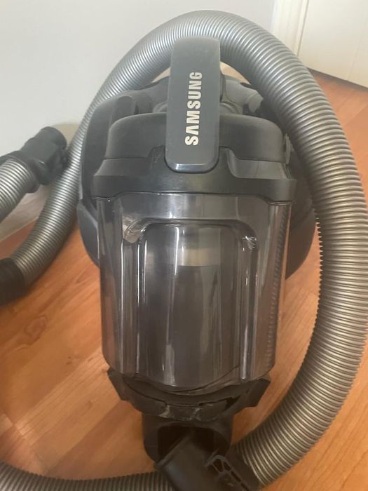 Продам пылесос рабочий