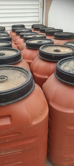 Бидони за всичко чисти