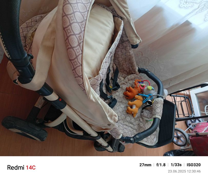 Бебешка количка запазена с зимна и лятна количка