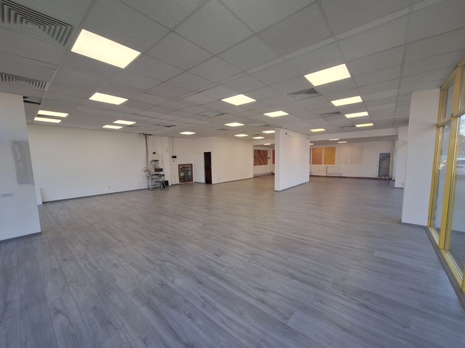 Showroom | Hala depozitare/distributie/productie