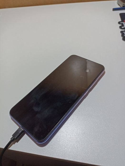 Продаю Redmi 9C 4+2/128