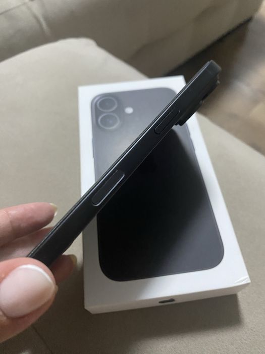 Iphone 16 128GB с гаранция