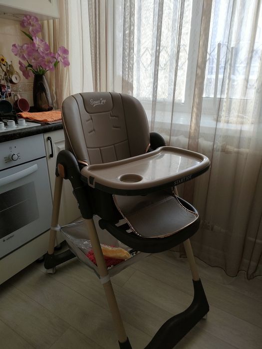 Продаётся кресло детское обеденное