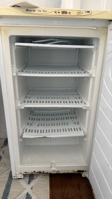 Продается Морозильник