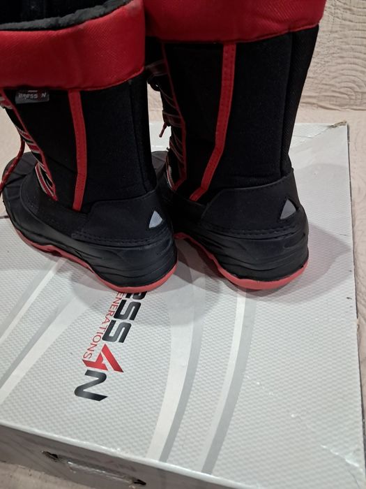 Продавам детски апрески