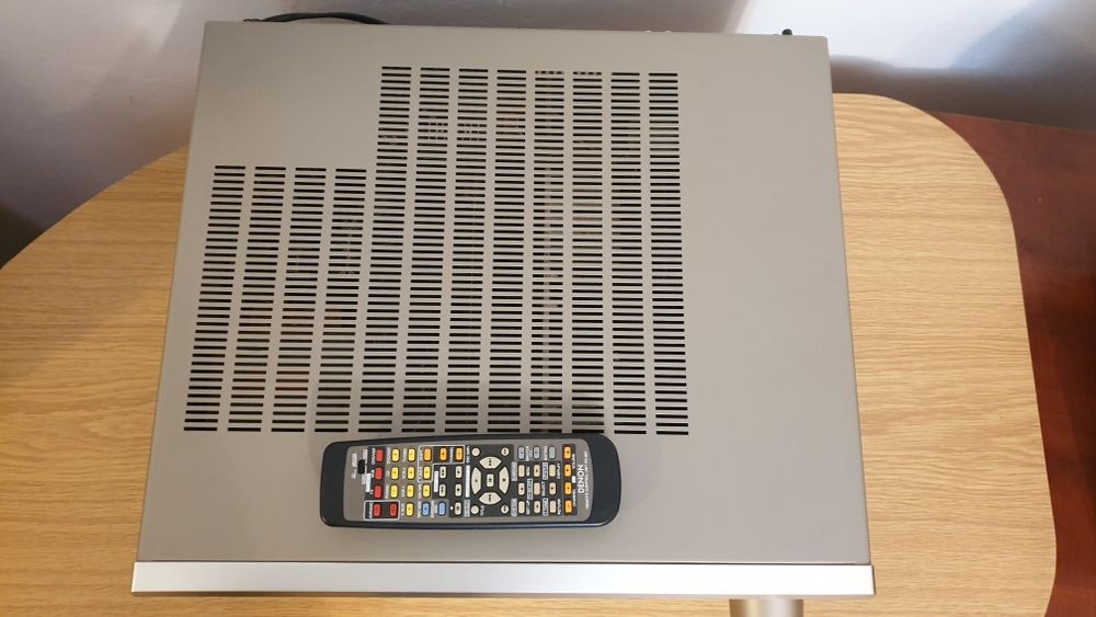 Av receiver  Denon AVR-1802