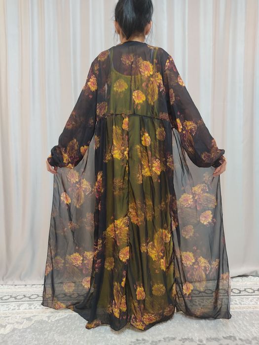 Продам платья не дорго