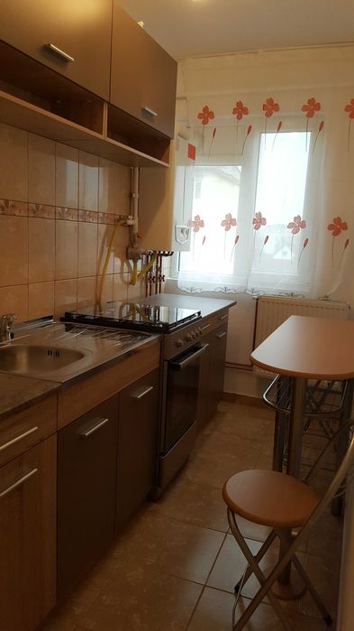 Apartament cu 2 camere, complet mobilat si utilat