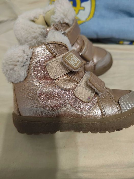 Обувки за момиченце