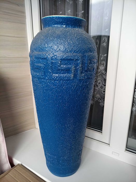 Продам новые вазы