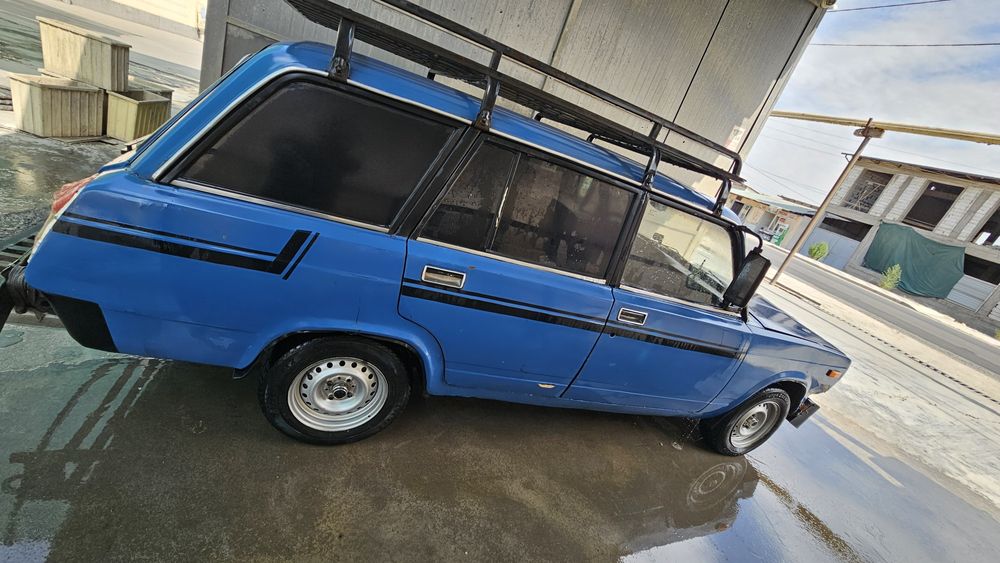 Jiguli 2104 sotiladi. 1991