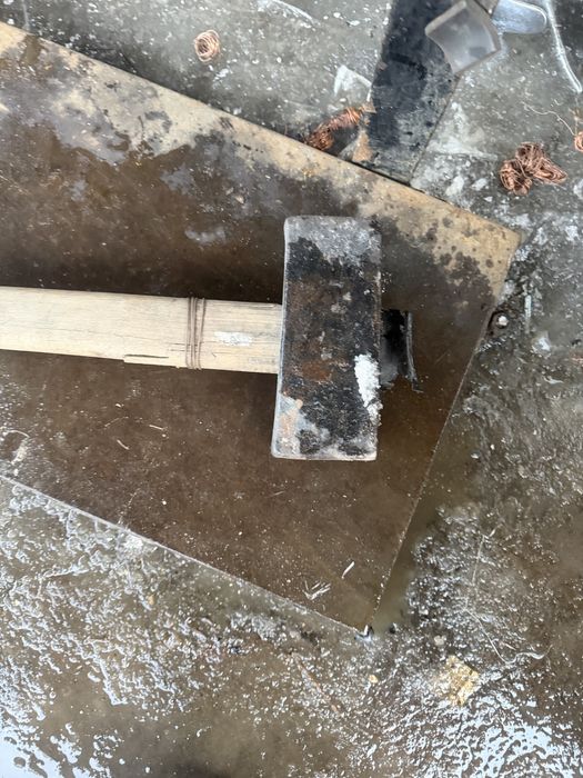 Продам кувалду, куваду.