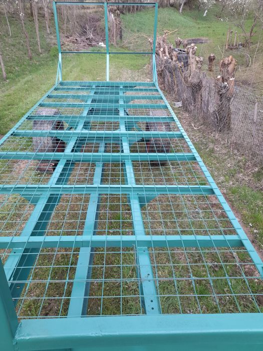 Trailer baloti platforma