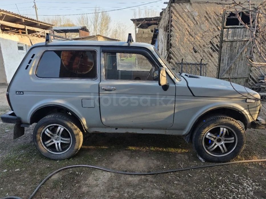 Продам ниву 2003 г