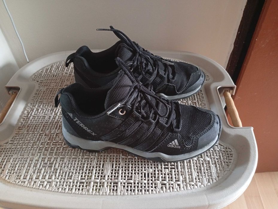 35 номер детски маратонки Адидас Adidas