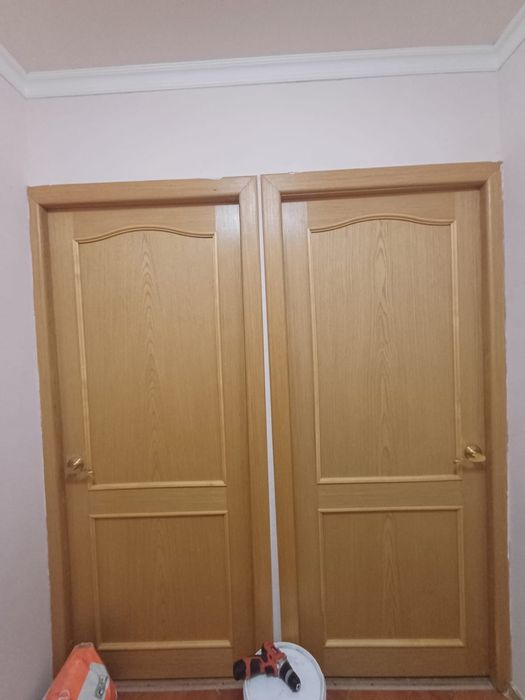 Двери продается.  80см
