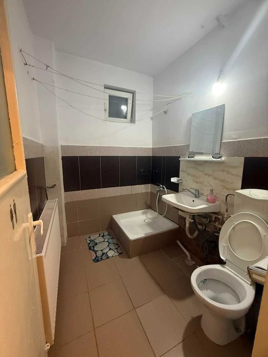 Inchiriez Apartament 2 Camere