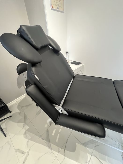 Козметичен стол  подходящ за миглопластика, микроблейдинг и грим