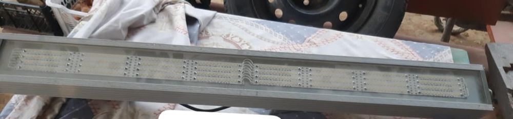 Прожекторлар срочно сатылады