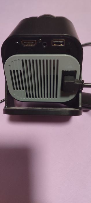 Проектор Magcubik