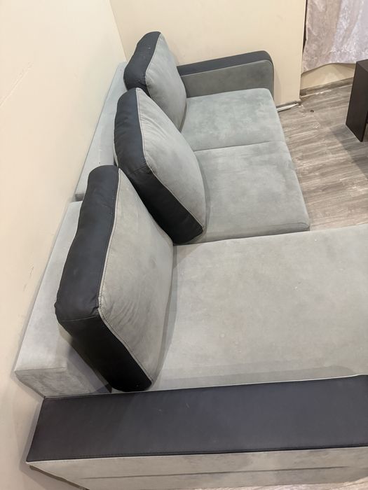 Разтегателен диван борян