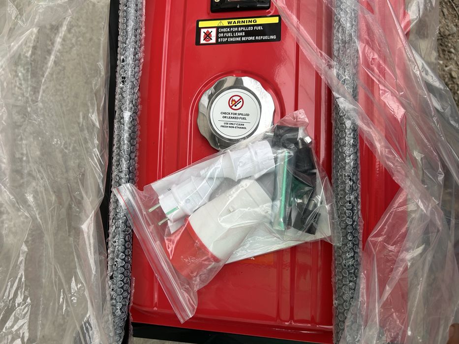 Honda AV6500 Gasiline Generator срочно