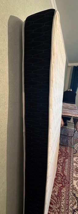Продам 2 матраса б/у в хорошем состоянии