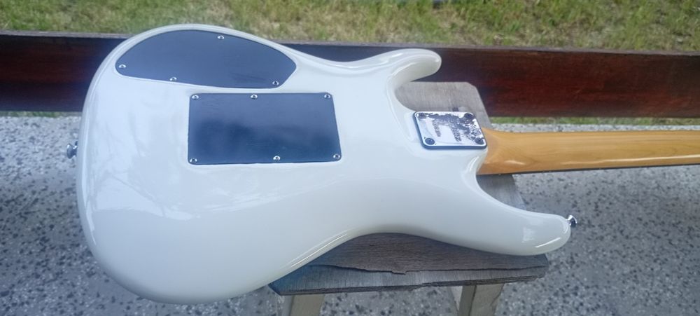 Ibanez 540 Radius. Електрическа китара
