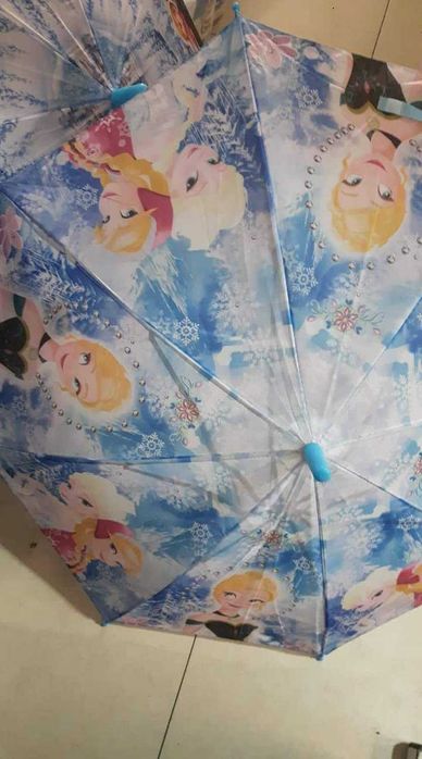 Детски чадъри с герой