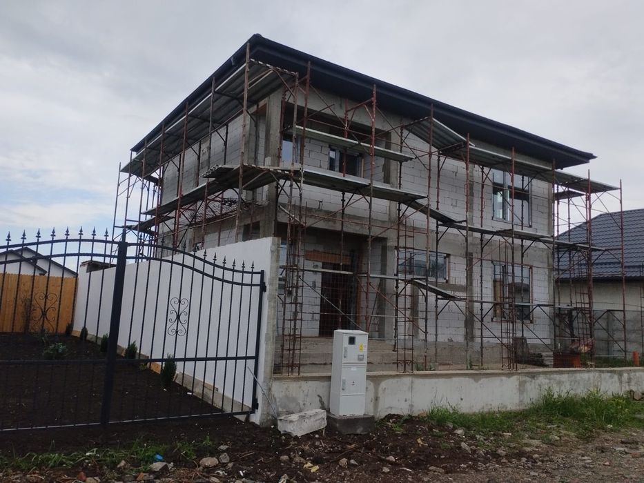 Schela popi metalici de vanzare sau închiriat asigururam  si montaj