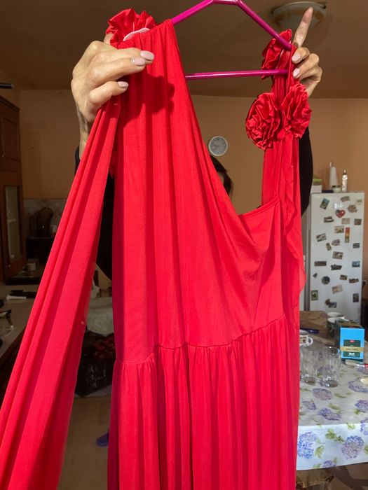 Rochie elegantă roșie