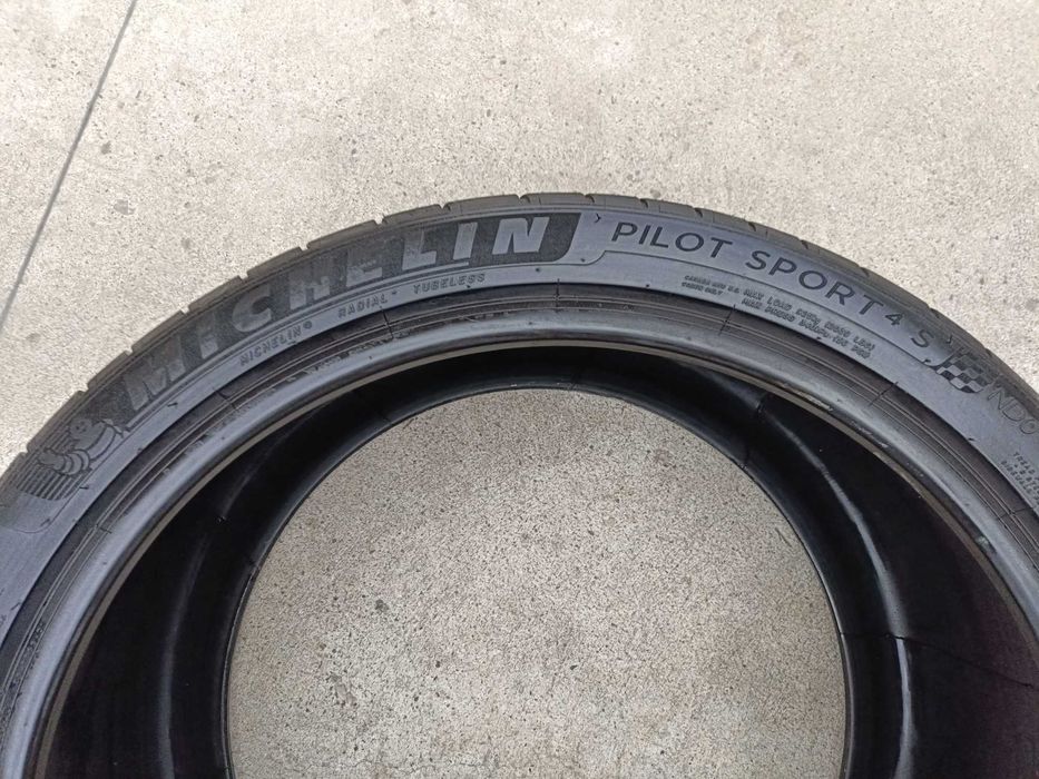 Doua anvelopa de vara 315 30 21 michelin pilot sport 4S profil 6 mm dot 2022
