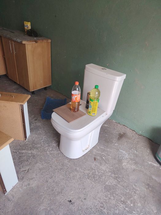 Продам унитаз ваннау раковину