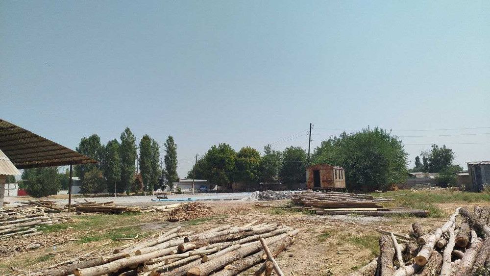 база,76 соток,в Паркенте, Таш.области, под любой вид деятельности