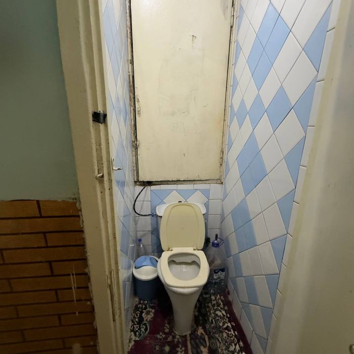 Продам чиланзар 21.  Трёх комнатная