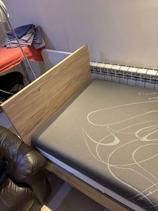 Единично легло с матрак 200/90